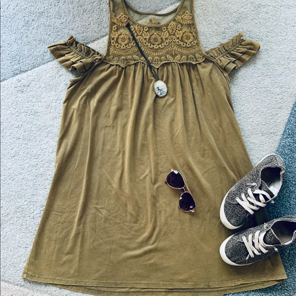 UMGEE Boho Green Cold Shoulder Lace Dress
